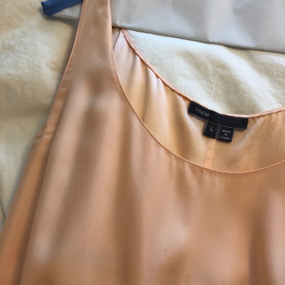 Gorgeous peach Vince top